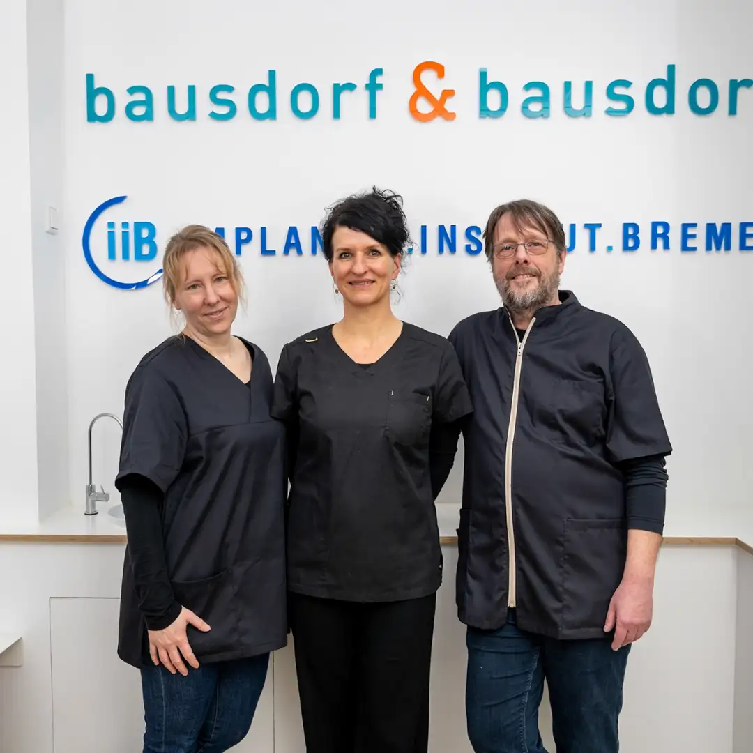 Das Zahntechnik-Team von bausdorf & bausdorf